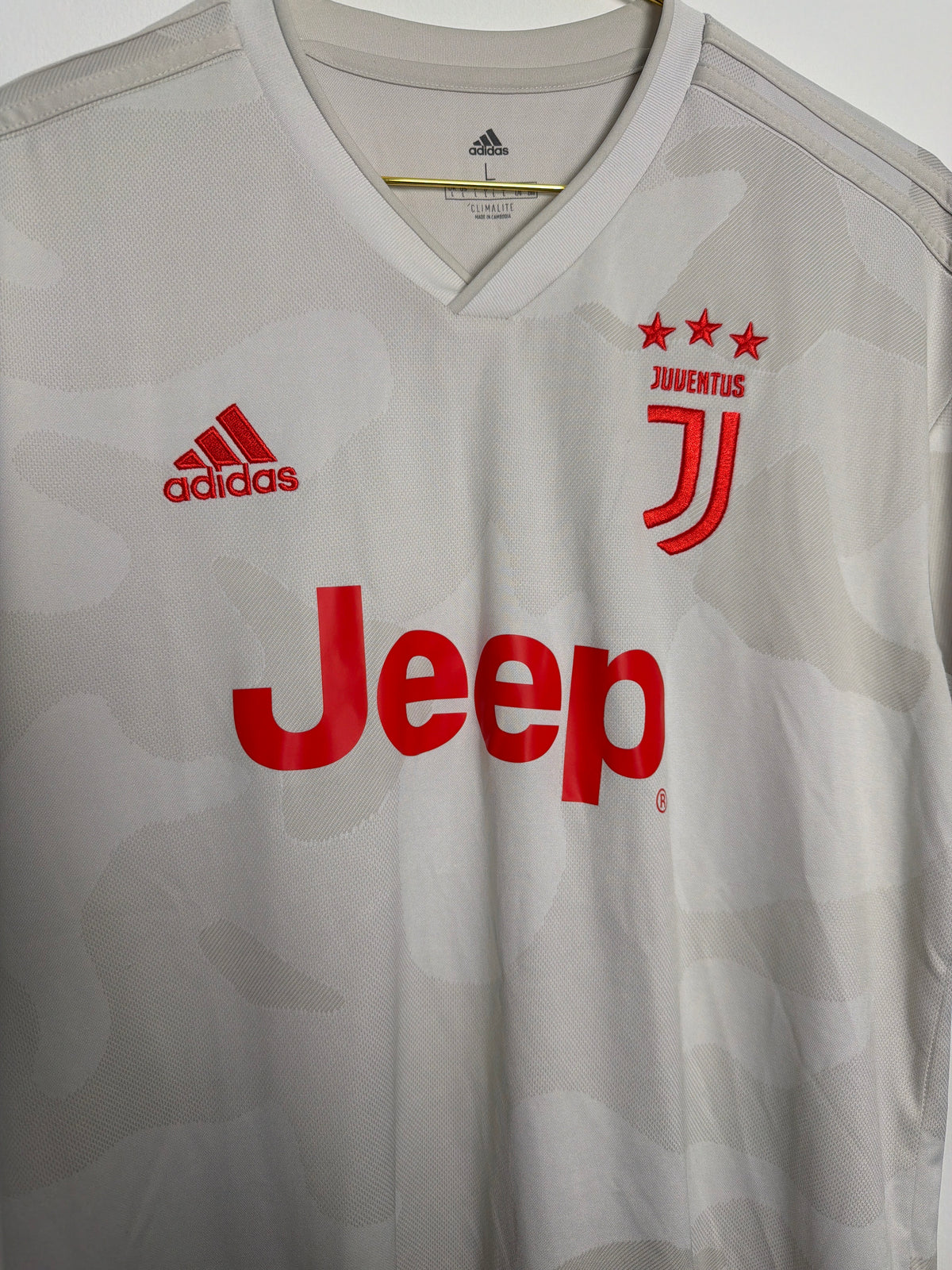 Juventus Turin 2019/20, Auswärtstrikot, L