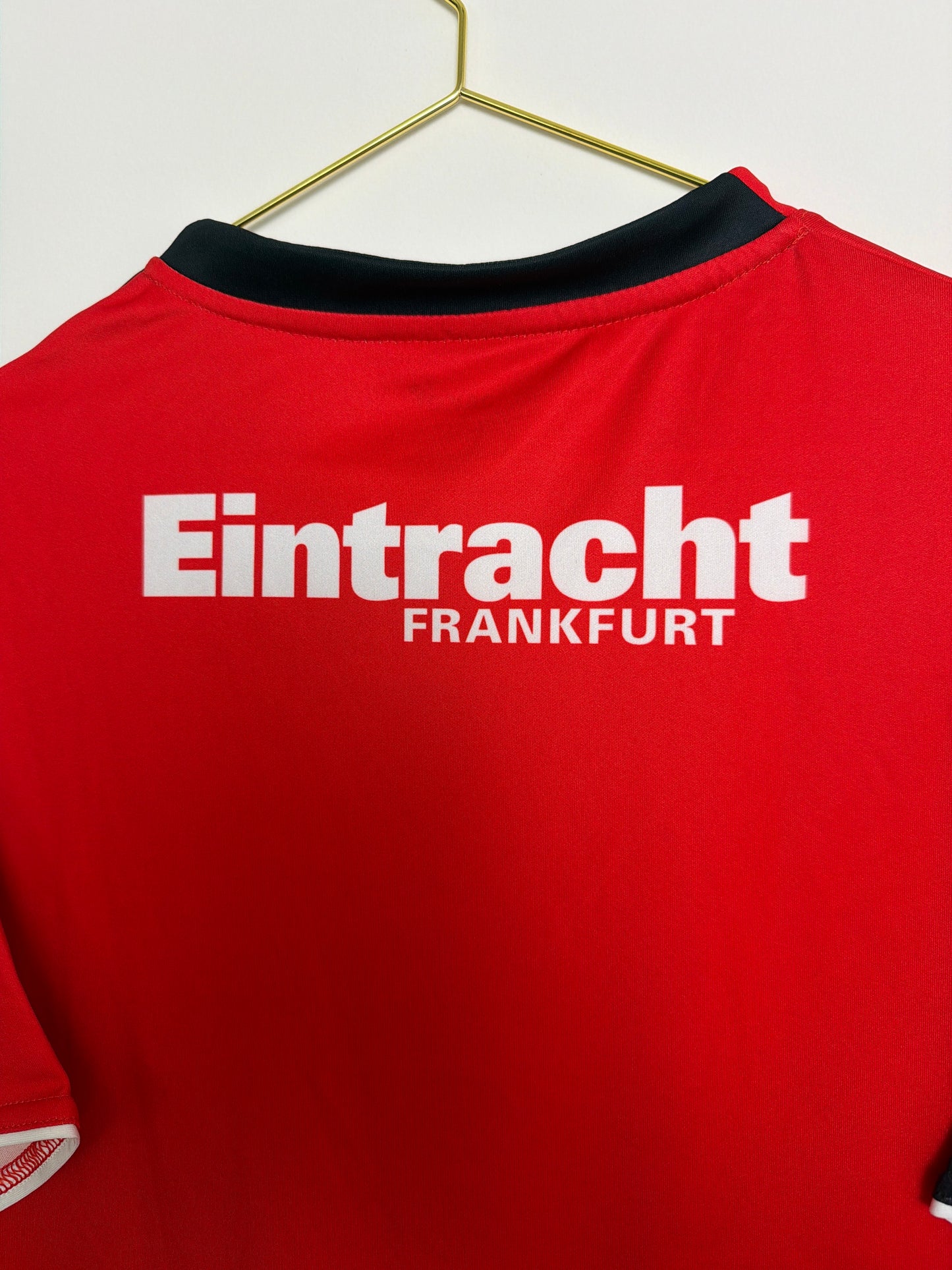 Eintracht Frankfurt 2007-09, Heimtrikot, S