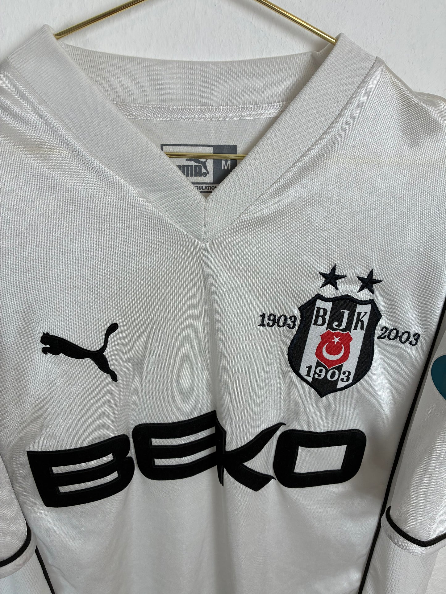 Besiktas Istanbul 2003/04, Heimtrikot,