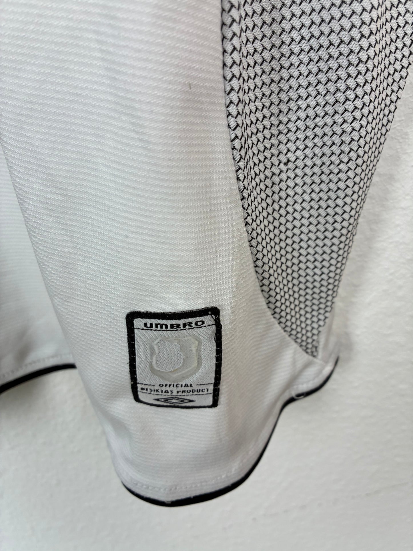 Besiktas Istanbul 2008/09, Heimtrikot, M