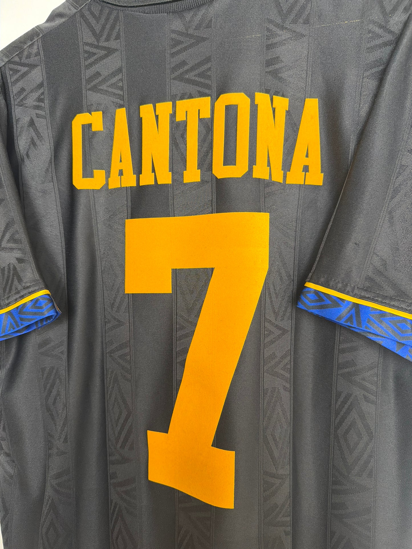 Manchester United 1993-95, Auswärtstrikot, #7 Cantona, L