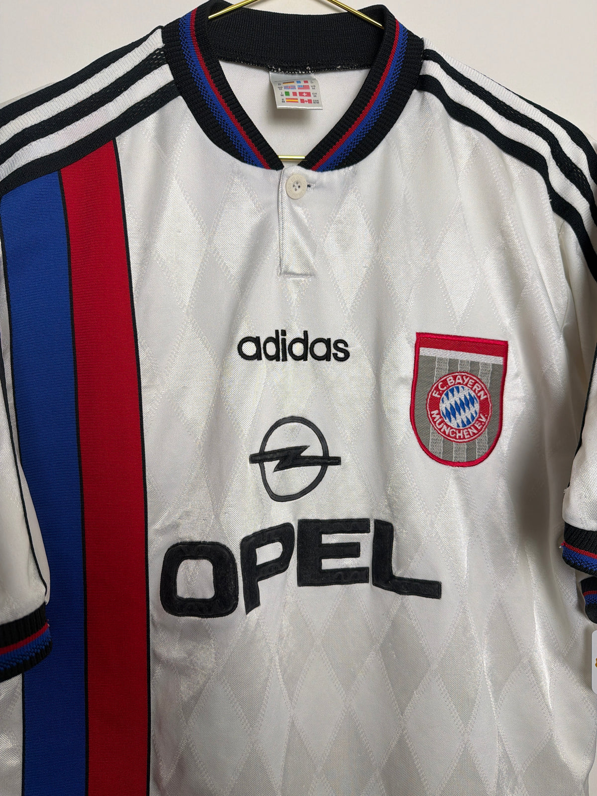 FC Bayern München 1996-98, Auswärtstrikot, M