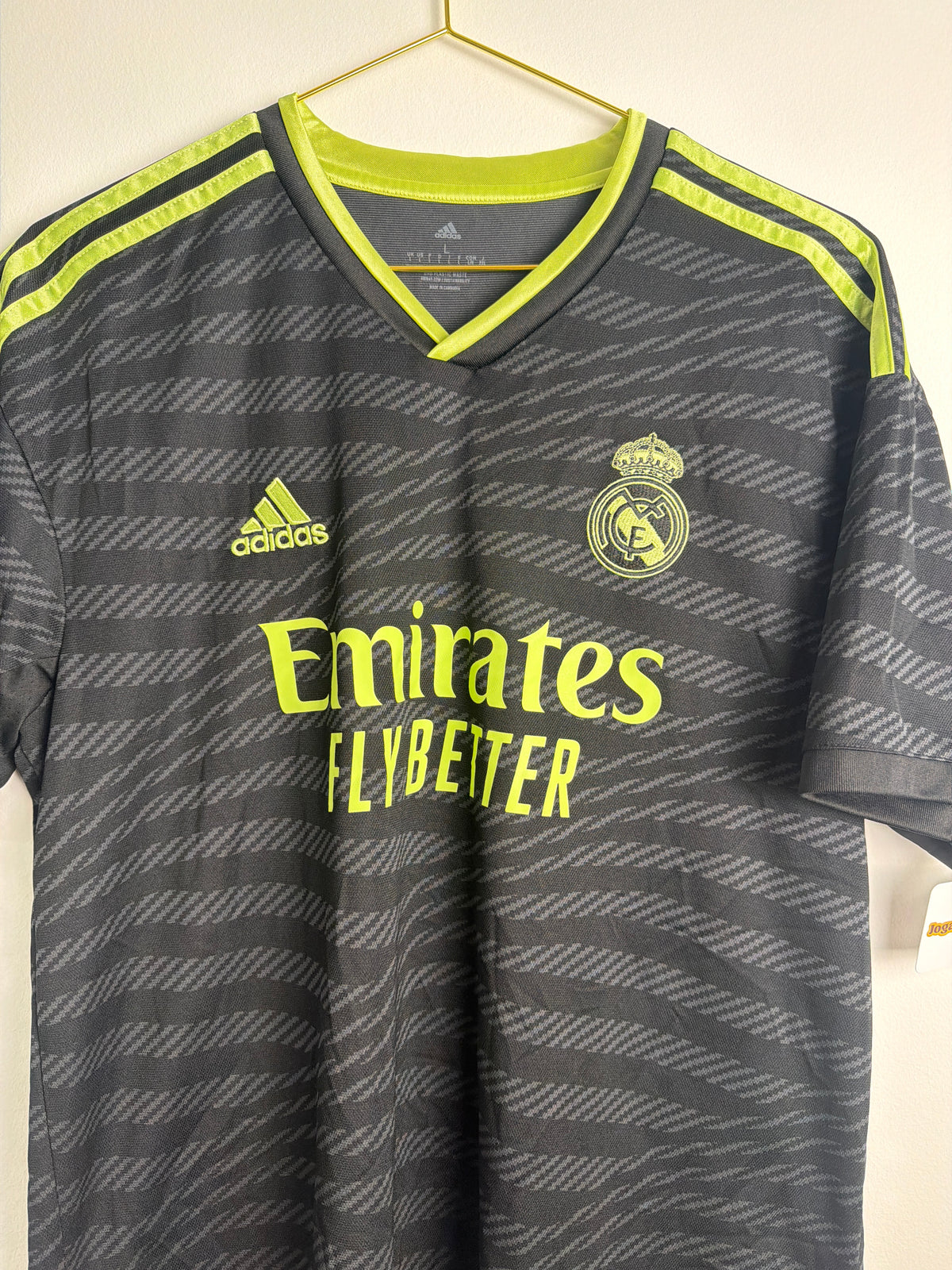 Real Madrid 2022/23, Ausweichtrikot, L