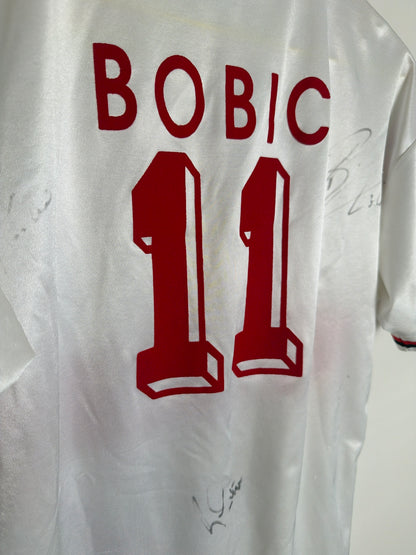 VfB Stuttgart 1993-95, Heimtrikot, #11 Bobic unterschrieben, S