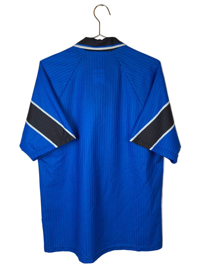 Manchester United 1996-98, Auswärtstrikot, M