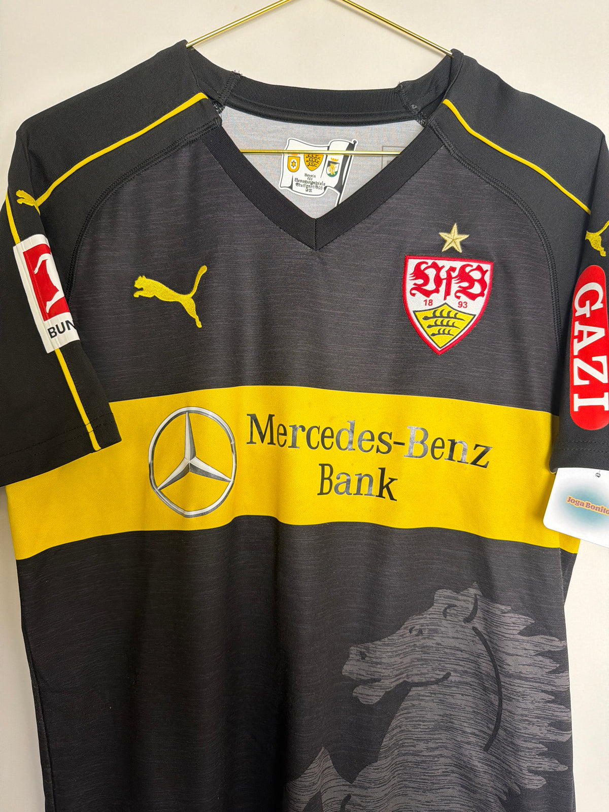VfB Stuttgart 2018/2019, Ausweichtrikot, #20 Gentner, M