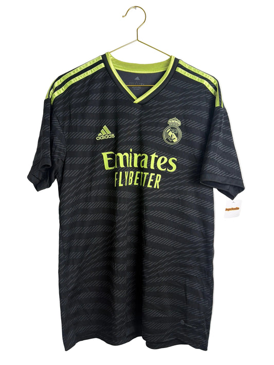 Real Madrid 2022/23, Ausweichtrikot, L
