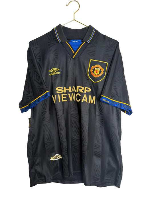 Manchester United 1993-95, Auswärtstrikot, #7 Cantona, L