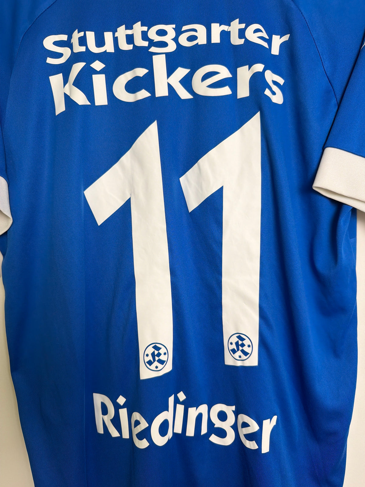 Stuttgarter Kickers 2020-22, Heimtrikot, #11 Riedinger, M