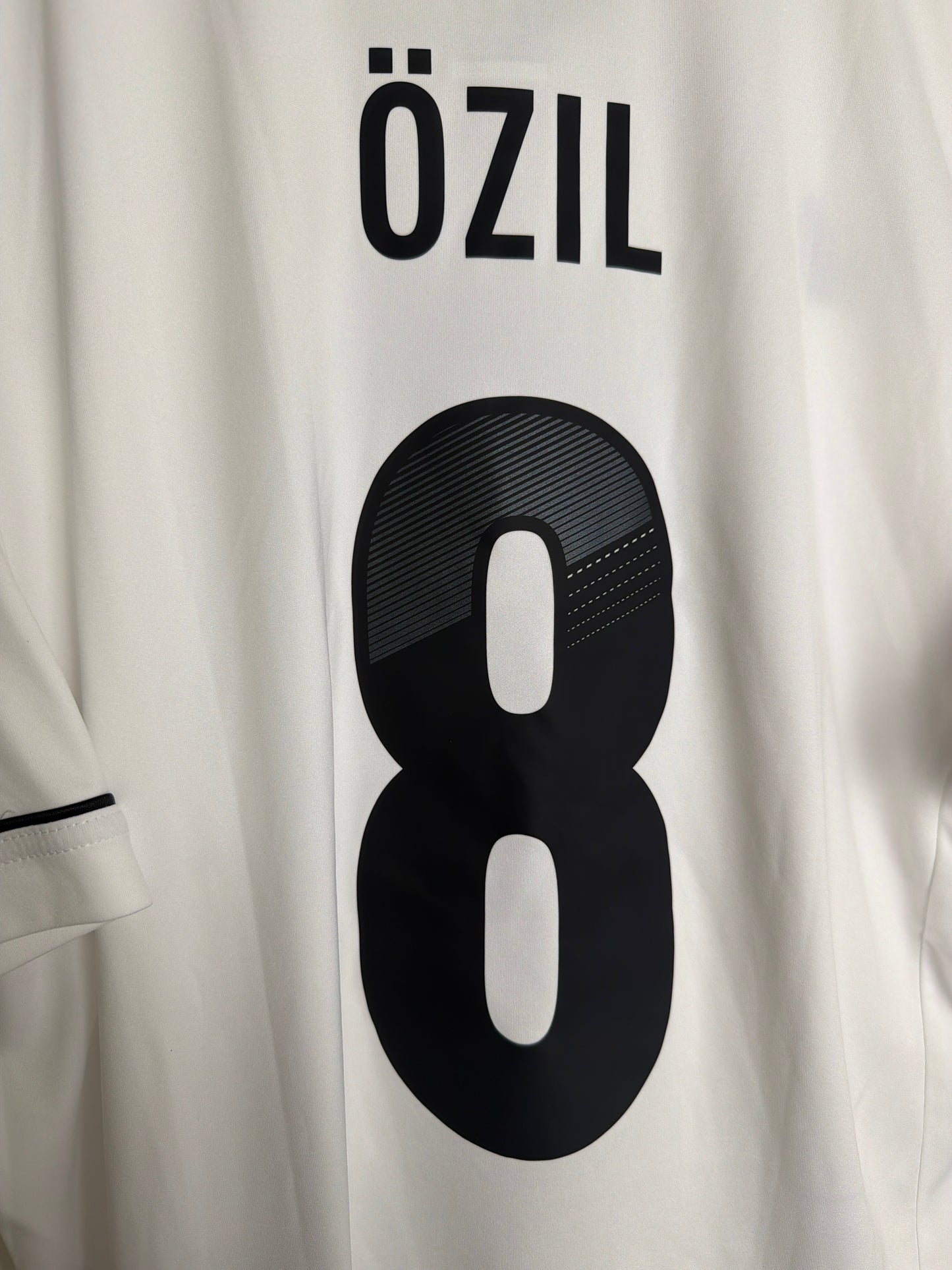 DFB Deutschland 2012, Heimtrikot, #8 Özil, L