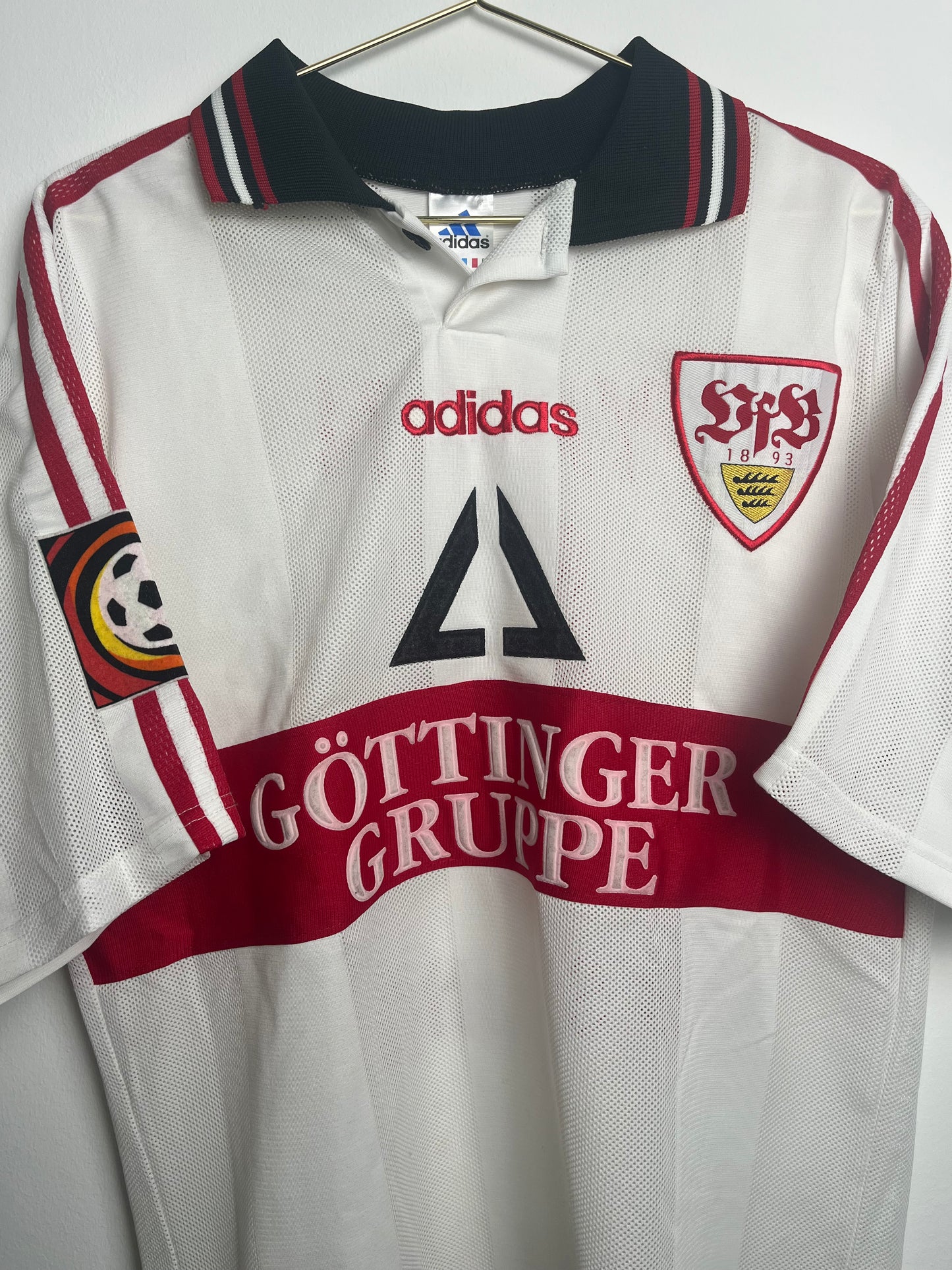 VfB Stuttgart 1997/1998, Heimtrikot, #6 Yakin, S