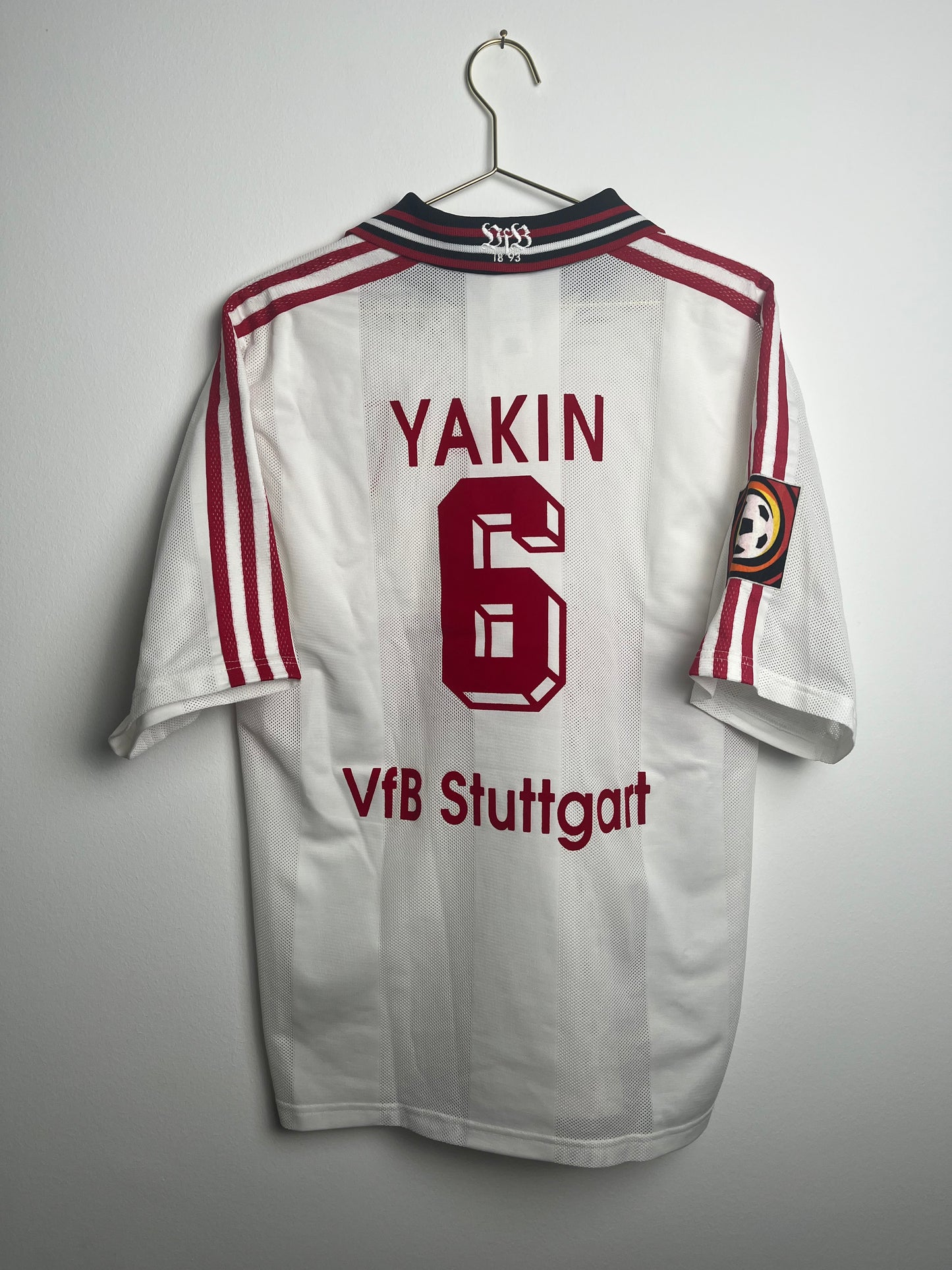 VfB Stuttgart 1997/1998, Heimtrikot, #6 Yakin, S
