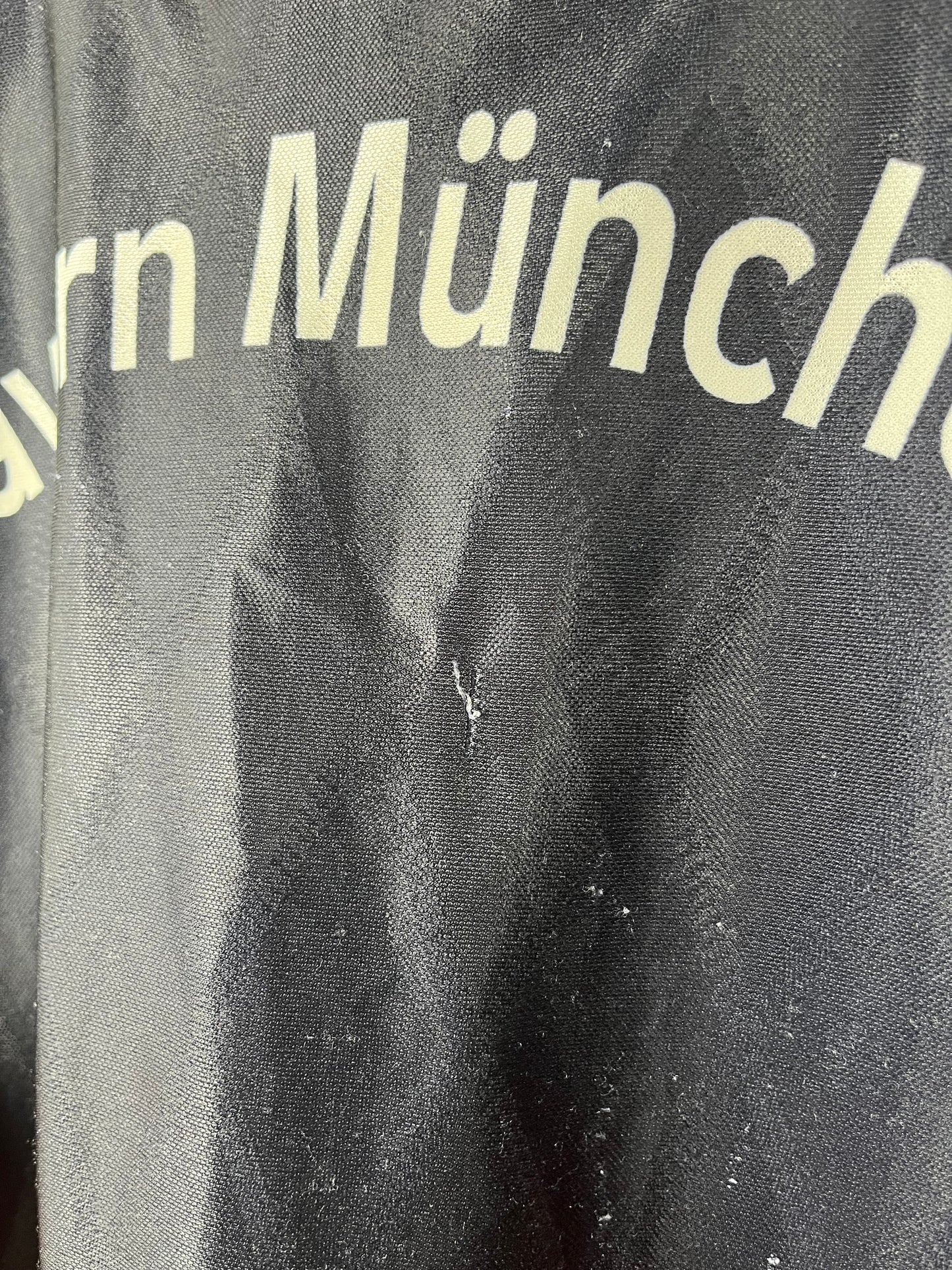 FC Bayern München 1997-1999, Heimtrikot, L