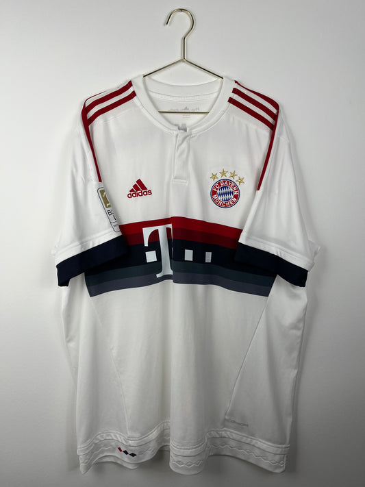 FC Bayern München, 2015/16, Auswärtstrikot, #11 Douglas Costa, XXL